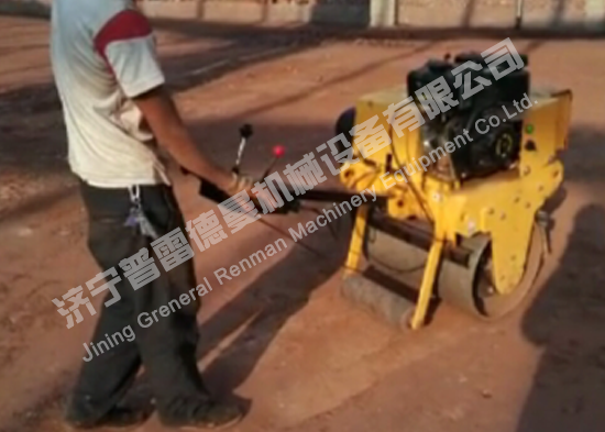 手扶單輪壓路機(jī) 手扶單輪壓路機(jī)